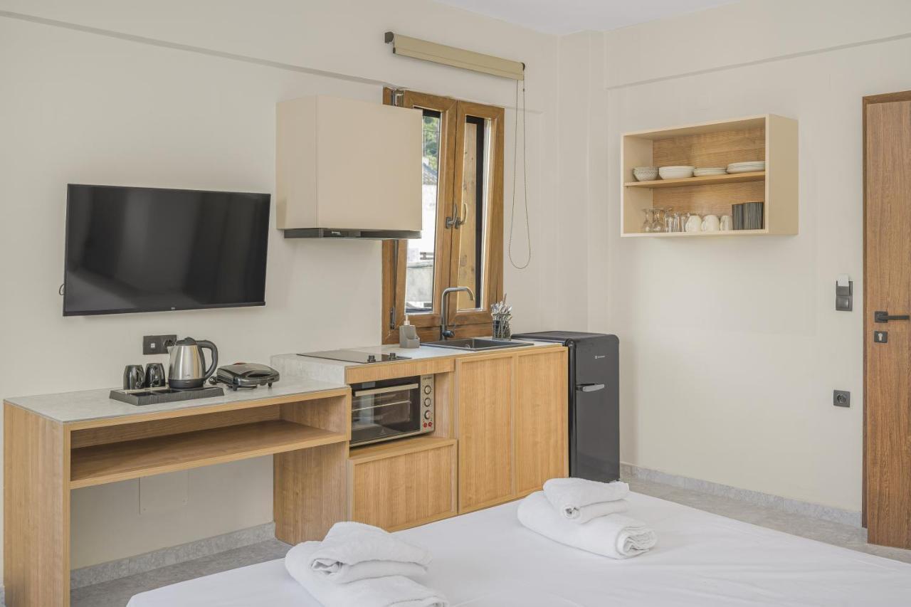 Achatis Suites Hersonissos  Bagian luar foto