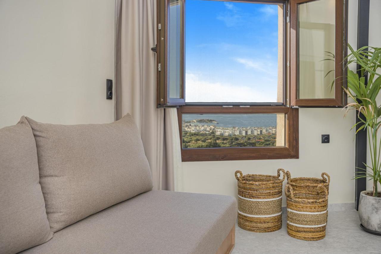Achatis Suites Hersonissos  Bagian luar foto