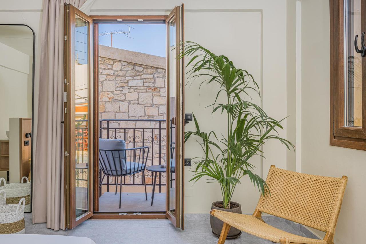 Achatis Suites Hersonissos  Bagian luar foto