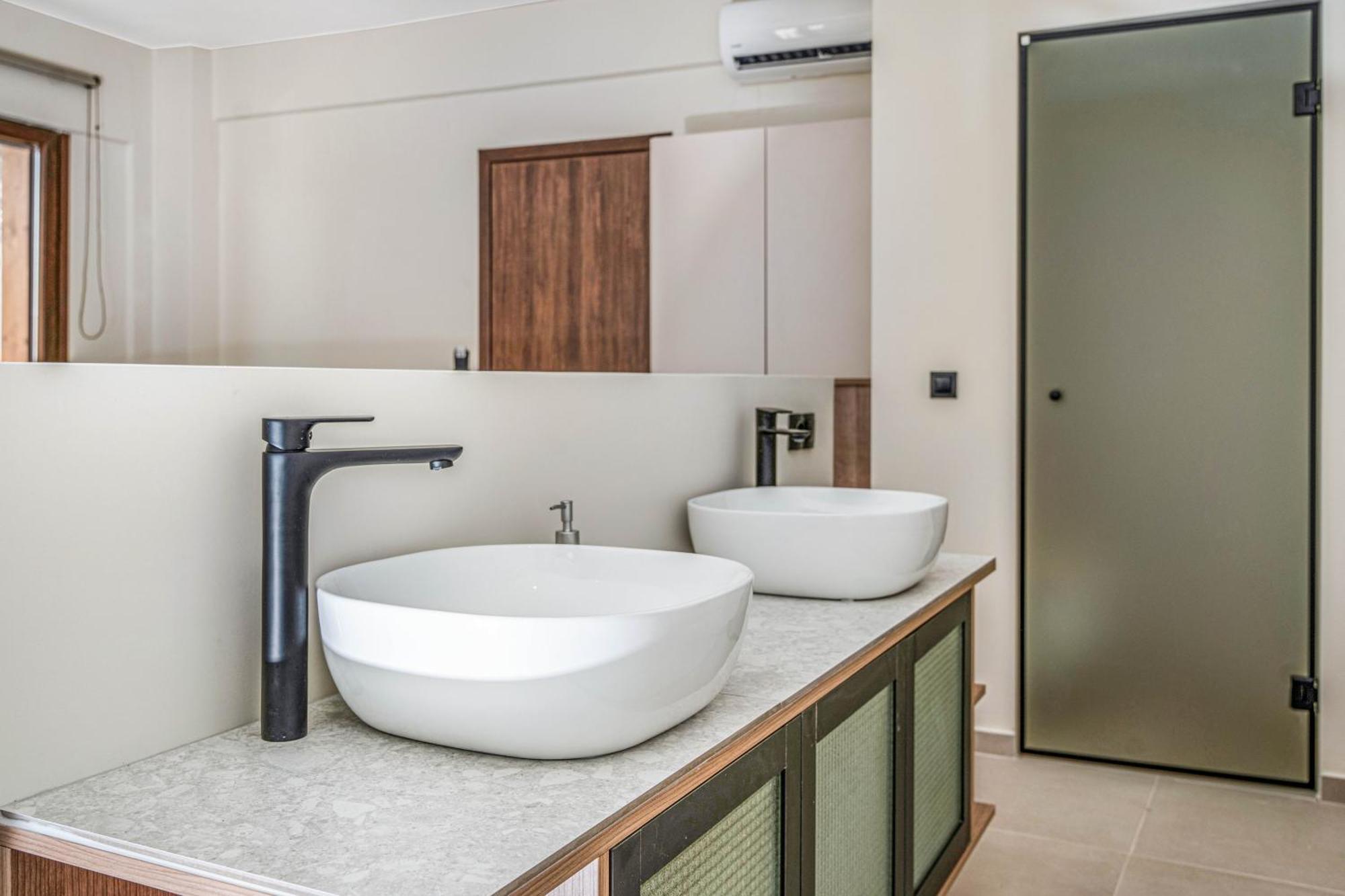 Achatis Suites Hersonissos  Bagian luar foto